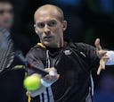 Davydenko gana "confianza" al vencer a Federer