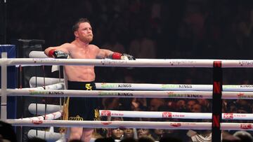 LAS VEGAS (ESTADOS UNIDOS), 14/09/2025.- El mexicano Saúl "Canelo" Álvarez durante su enfrentamiento al estadounidense Terence Crawford este sábado, en el Allegiant Stadium en Las Vegas (EE.UU.). Crawford ha derrotado al mexicano Saúl 'Canelo' Álvarez por voto unánime y le ha arrebatado sus títulos mundiales. EFE/ Octavio Guzmán