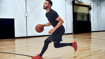 Stephen Curry con equipación RUSH