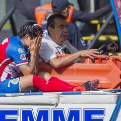 Chivas pierde a 'Chofis' López y Michael Pérez, de 2 a 4 semanas