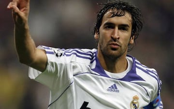 Raúl senior for Real Madrid against Bayern Munich in 2000.