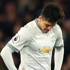 Las similitudes de Alexis en sus inicios con Barça y United