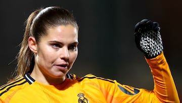 Glasgow (United Kingdom), 11/12/2024.- Signe Bruun
of Real Madrid looks on during the UEFA Women's Champions League match between Celtic FC and Real Madrid in Glasgow, Great Britain, 11 December 2024. (Liga de Campeones, Gran Bretaña, Reino Unido) EFE/EPA/ROBERT PERRY