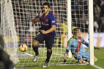 Rayo-Barcelona (2-3).
Los de Valverde perdían 2-1 en el 86' después de un pésimo partido. Lo arreglaron en tres minutos Dembélé y Luis Suárez. Demasiado castigo para el Rayo.