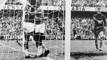 Gol de Brasil en la final del Campeonato Mundial de 1958.