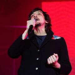 León Larregui reacciona a la muerte de las dos fans que cayeron en una coladera antes de concierto de Zoé