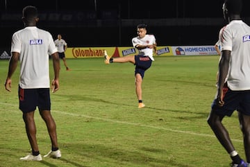 La Selección Colombia trabajó con 22 jugadores en Barranquilla antes del primer juego de Eliminatorias antes Venezuela.