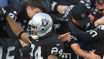 Los Raiders deben mover el mercado para cubrir la baja de Woodson y dar el salto a los playoffs. 