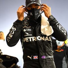 ¿Por qué Hamilton renueva sólo un año con Mercedes?