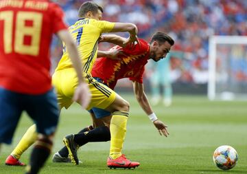 Fabián Ruiz y Viktor Claesson.