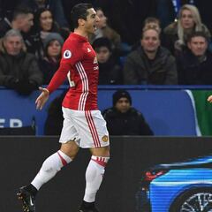 El United, a tiro de Champions acerca al Leicester al descenso