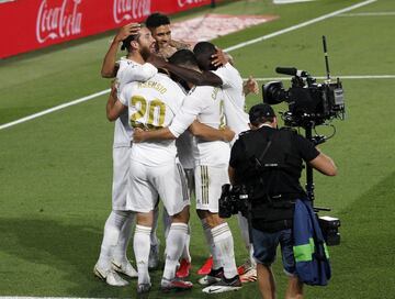 2-0. Marco Asensio celebró el segundo gol.