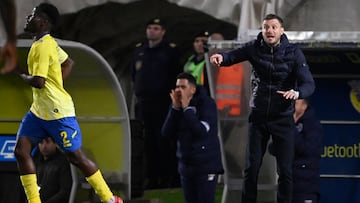 Martín Anselmi gana aire en el Porto