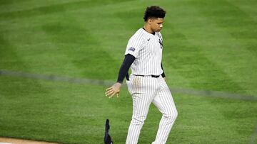 New York (United States), 28/10/2024.- Yankees Juan Soto reacts after grounding out during the third inning of game three of the Major League Baseball (MLB) World Series between the American League Champion New York Yankees and the National League Champion Los Angeles Dodgers at Yankees Stadium in the Bronx borough of New York, New York, USA, 28 October 2024. The World Series is the best-of-seven games. (Nueva York) EFE/EPA/CJ GUNTHER