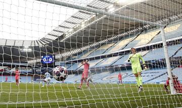 Sterling anotó el 1-0.