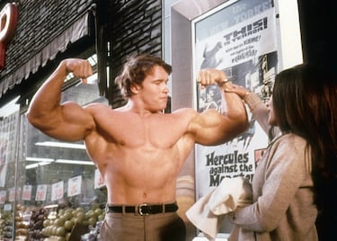 Antes de ser Conan o la máquina Terminator T-800 el austriaco fue el más famoso de los culturistas en los años 70. Con su privilegiada musculatura ganó todos los premios posibles del culturismo antes de ser una de las grandes estrellas del cine de acción.