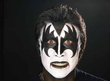 El exportero y actual entrenador argentino combinó sus dos pasiones, la música y el fútbol. A principios de la década de 1990, se puso al frente de la banda ‘La Piara’ mientras militaba en el Ferro Carril Oeste. Más tarde, cuando aterrizó en Madrid para defender la portería de su Atleti, cambió el nombre del grupo a ‘The Garb’. El proyecto roquero de Germán ha sacado cuatro álbumes.