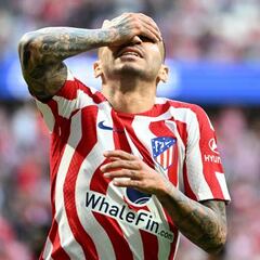 Mignolet reina en una noche de brujas