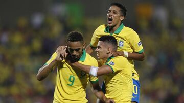 Matheus Carneiro celebra un gol en un partido del Torneo Preol&iacute;mpico Sudamericano Sub23 entre Argentina y Brasil.