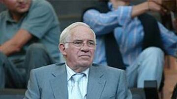 <b>ESPAÑA-VENEZUELA. </b>Luis Aragonés ha dado su primera lista como seleccionador nacional.