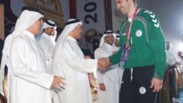 Joseja Hombrados  campeon de la Copa del Emir con el Al Alsadd de Qatar. 