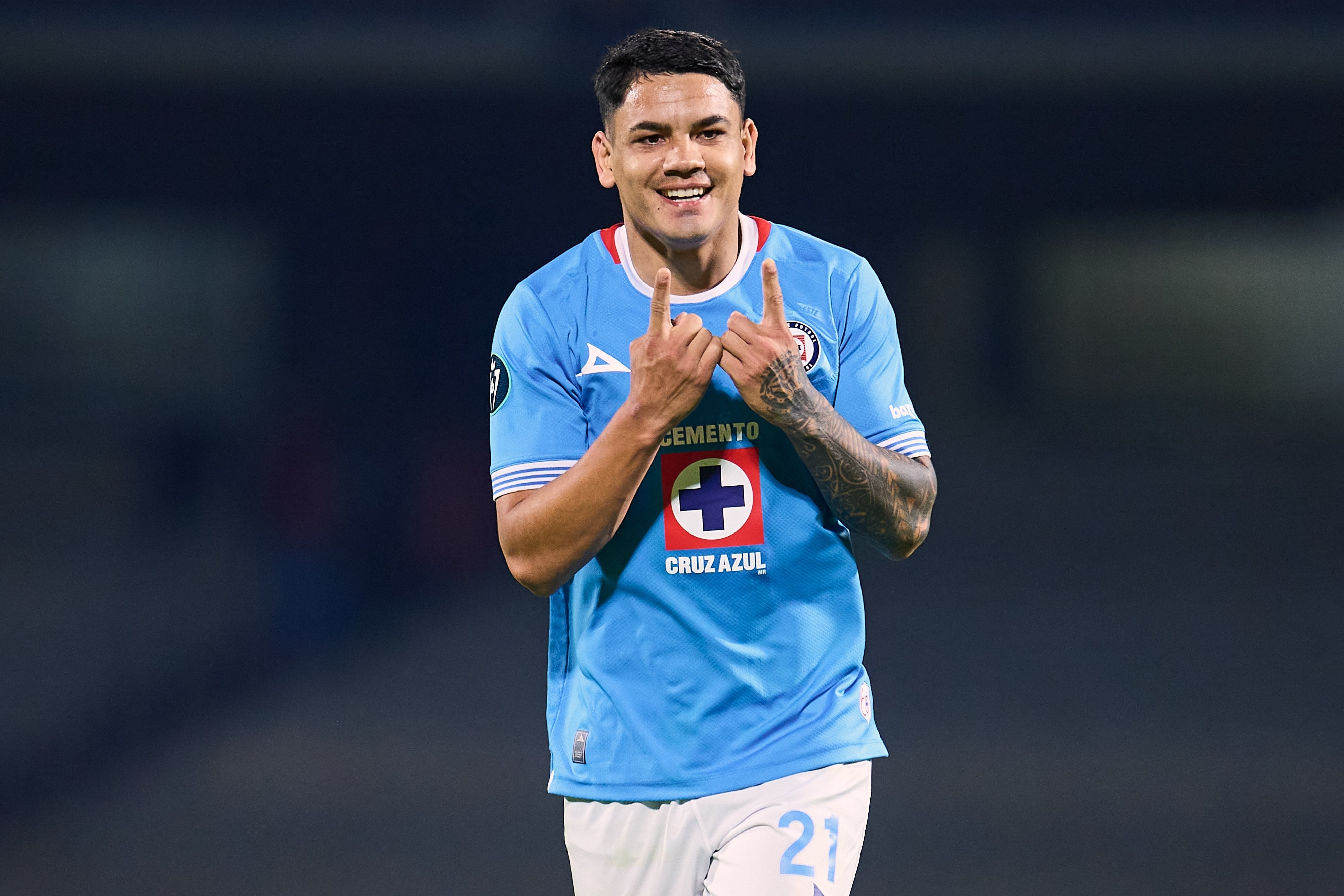 Nicolás Larcamón deja fuera al ‘Toro’ Fernández