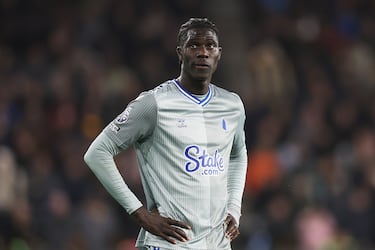 El Everton, obligado a vender: Branthwaite y Onana, al mercado