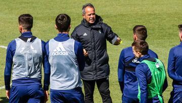 Álvaro Cervera, entrenador del Cádiz
