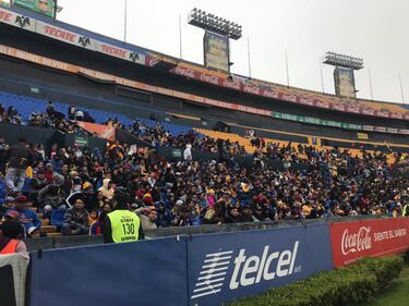 Tigres entrena a puerta abierta y fans se entregan: 'El más querido de México'