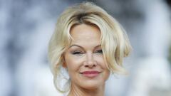 La actriz Pamela Anderson ha retocado gran parte de su figura.