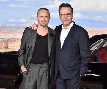 Aaron Paul y Bryan Cranston en la premiere de &quot;El Camino: A Breaking Bad Movie&quot;, Westwood, California, 2019.