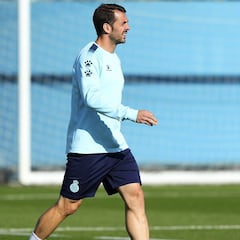 Víctor Sánchez y Piatti vacían la enfermería de Abelardo