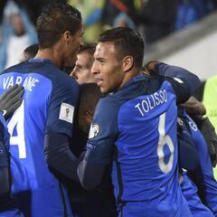 Francia a un paso de Rusia con una victoria aburrida en Bulgaria