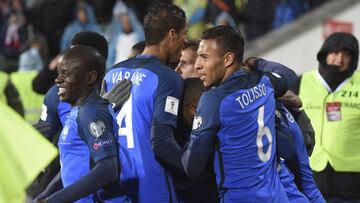 Francia celebra su gol ante Bulgaria.