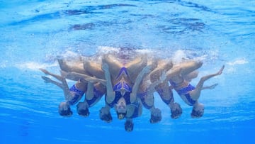 The attributes of grace, agility, choreography and strength take over Paris’ Olympic pool as the water dancers take a perfectly timed splash.