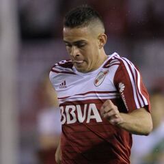 Santos Borré, satisfecho con su debut como titular en River