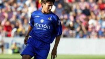 <B>OLVIDADA. </B> La lesión en su rodilla izquierda ya es pasado. El delantero espera adquirir la forma necesaria para ser el ariete titular del Getafe.