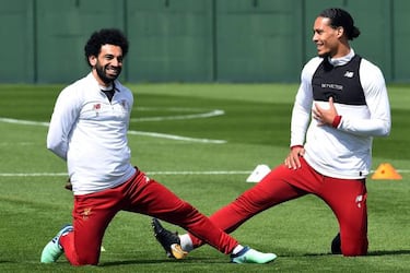 Mourinho: "It was Chelsea's decision to sell Salah not mine, OK?"