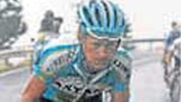 Vinokourov, en la subida.