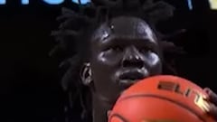 Parece IA, pero no lo es: la terrorífica técnica de lanzamiento en la liga universitaria americana