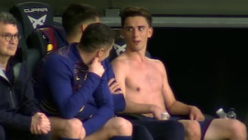 Gavi se ceba con Pere Milla: “Es más malo... siempre dando por c...”