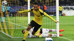 Dortmund va a cuartos con una tripleta de Aubameyang