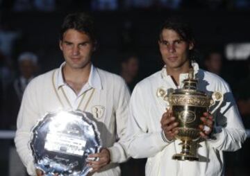 El 6 de julio de 2008 se enfrentaron por sexta vez en un Grand Slam, en está ocasión venció Nadal por 6-4, 6-4, 6-7 (5), 6-7 (8-10) y 9-7 en un partido que duró 4 horas y 46 minutos de juego, pero que realmente mantuvo a los jugadores en la cancha durante casi siete horas por los retrasos que provocó la lluvia