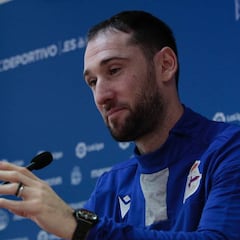 "No veo lo de jugar sin público, en un mes no va a pasar todo"