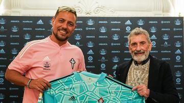 08/02/23 DIEGO ALVES FIRMA COMO NUEVO PORTERO DEL CELTA DE VIGO
PRESENTACION FIRMA 