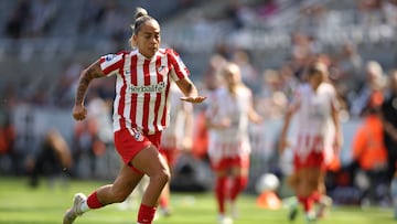 NEWCASTLE (United Kingdom), 09/08/2025.- Macarena Portales of Atletico Madrid in action during a pre-season friendly soccer match between Newcastle United Women and Atletico de Madrid Feminino in Newcastle, Britain, 09 August 2025. (Futbol, Amistoso, Reino Unido) EFE/EPA/ADAM VAUGHAN