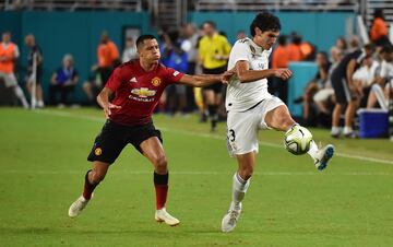 Jesús Vallejo y Alexis Sánchez.