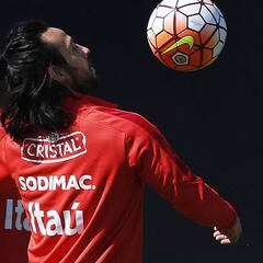 Jorge Valdivia regresa a la convocatoria de la Selección