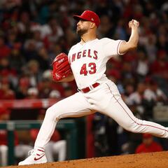 El pitcher mexicano que reta a los Yankees y al cubano Néstor Cortés