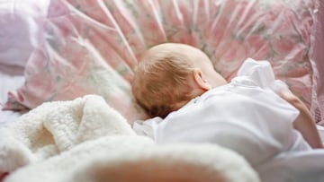 No se sabe ninguna nana y lo que le canta al bebé es seguramente mucho mejor